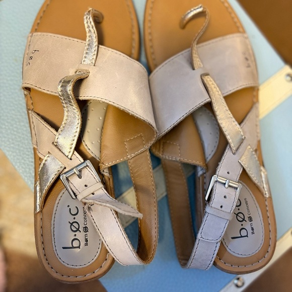 b.o.c. Cream and Gold Comfort Sandals - Picture 1 of 10
